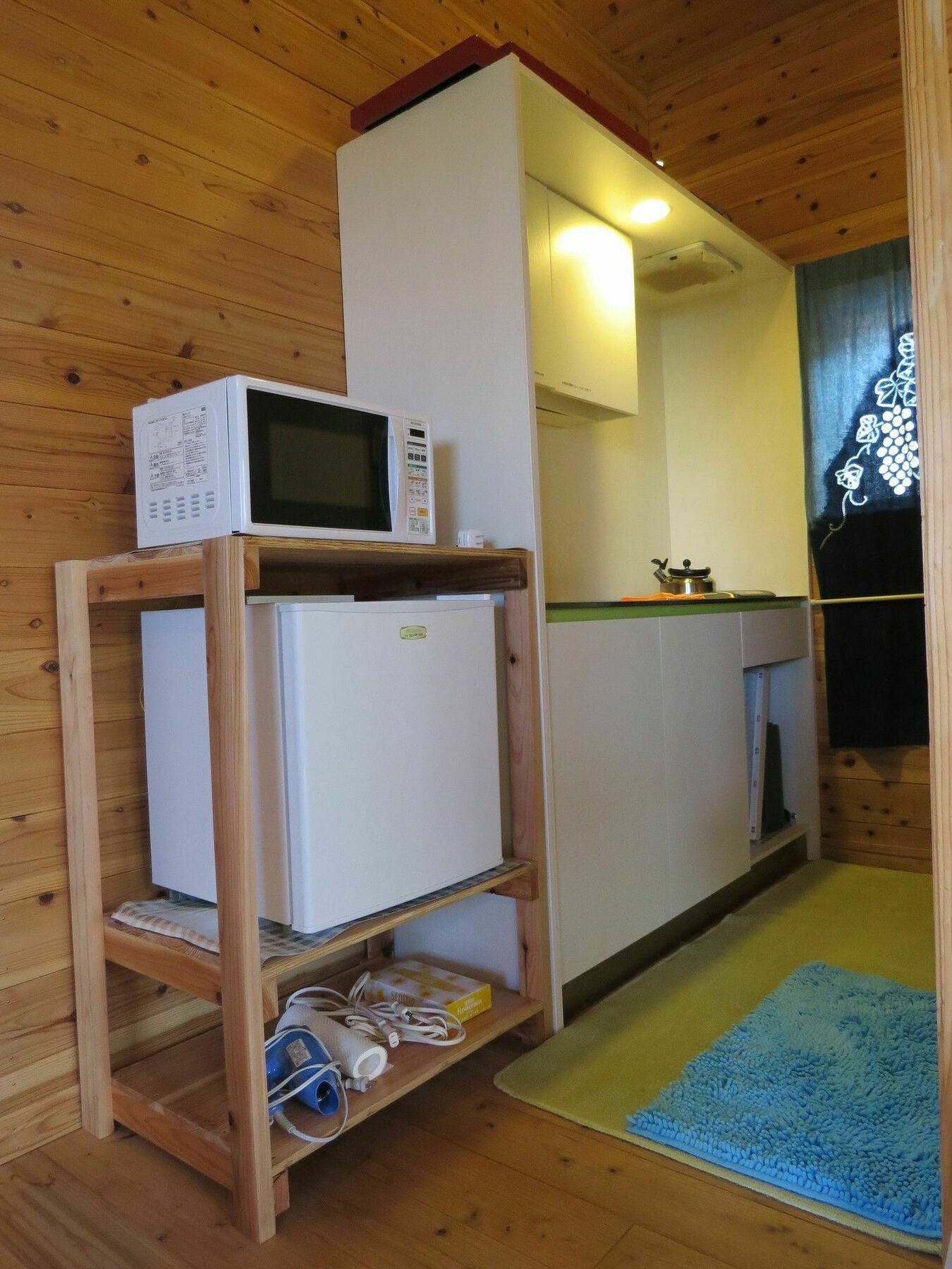 Cottage Orange House Yakushima Yakushima  Exterior photo